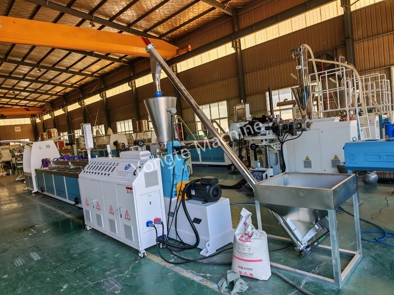 Teste de linha de extrusão de tubo de infiltração de borracha com sucesso
