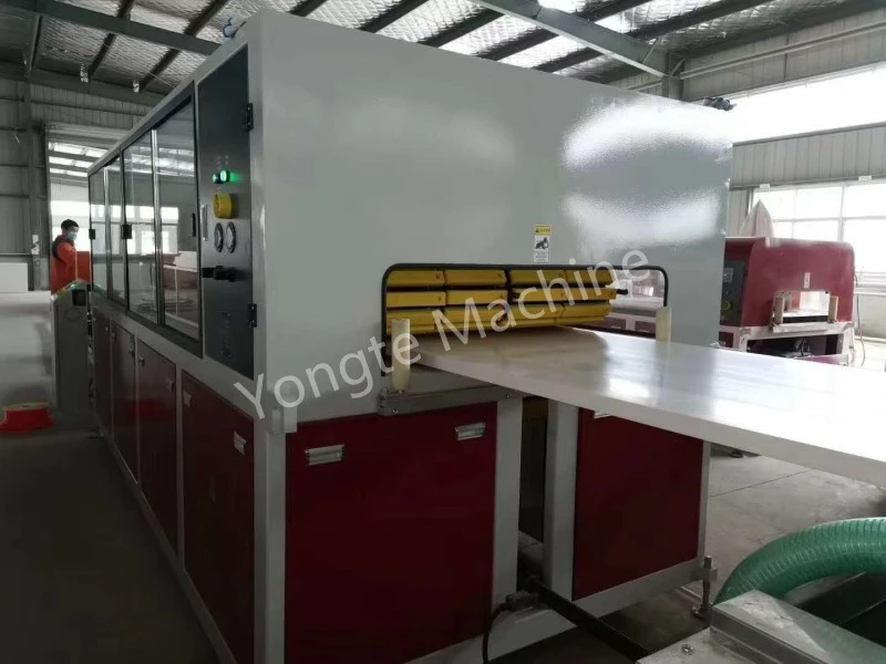Máquina de fabricação de portas de PVC para Bangladesh