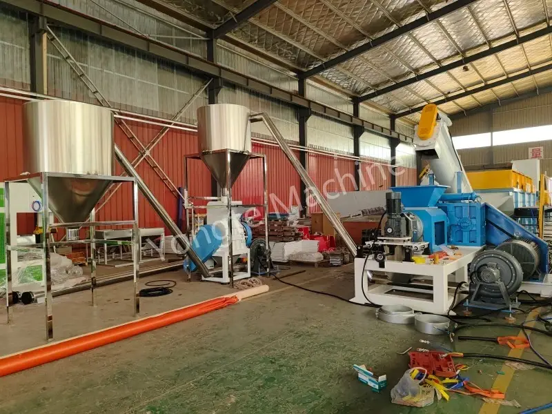 Máquina de reciclagem de resíduos de plástico na Índia