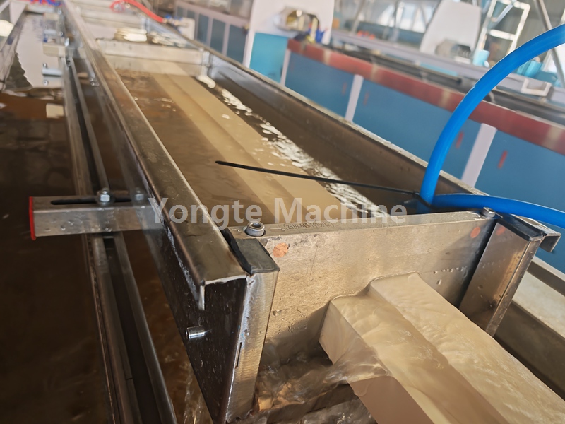 Máquina de perfil de porta em PVC WPC