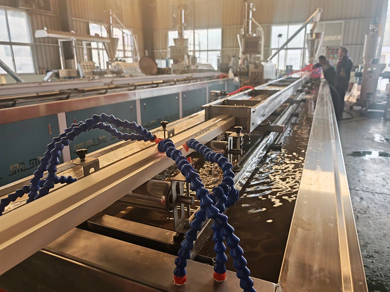 Máquina para fazer moldura de porta WPC